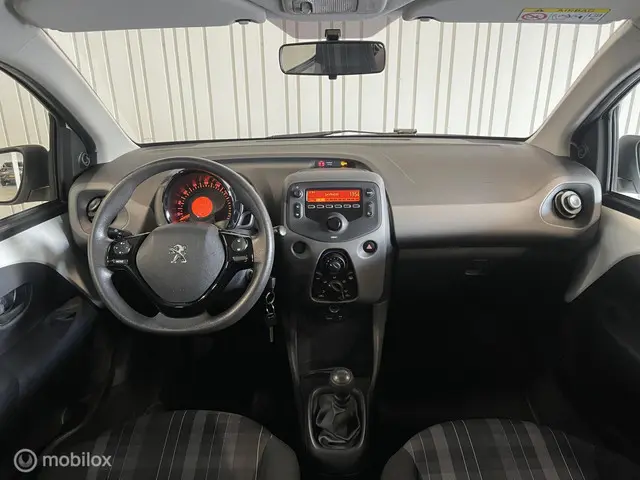Peugeot 108 1.0 e-VTi Access 2018 Benzine 10