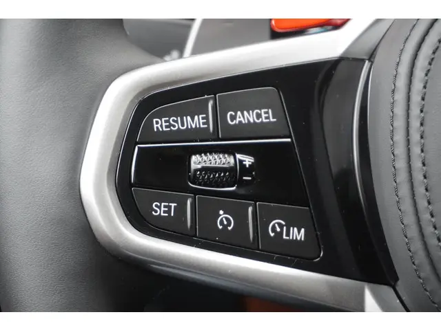 BMW M3 3 Serie xDrive Competition 2025 Benzine 29