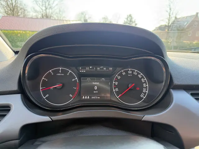 Opel Corsa 1.4 Favourite RIJKLAARPRIJS! 2019 Benzine 13