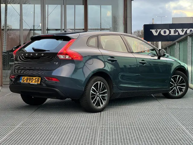 Volvo V40 1.5 T2 Polar+ 2019 Benzine 3