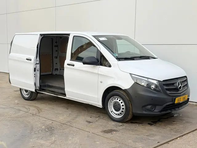 Mercedes-Benz Vito 116 1.9 CDI 2023 Diesel 5