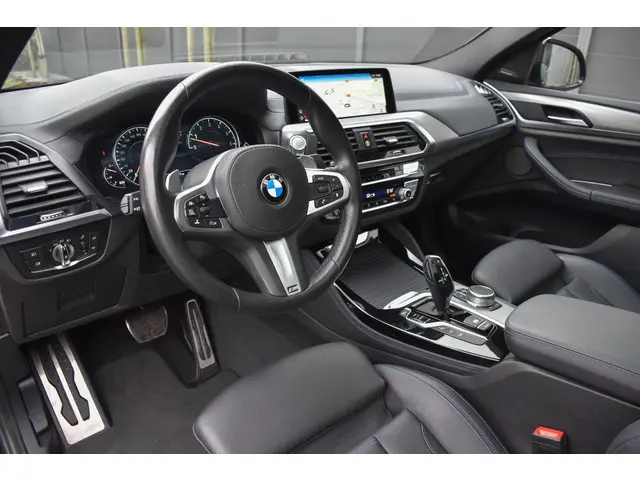 BMW X4 xDrive30i High Executive 2020 Benzine 7