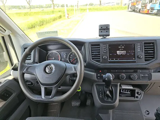 Volkswagen Crafter 2.0 2019 Diesel 8