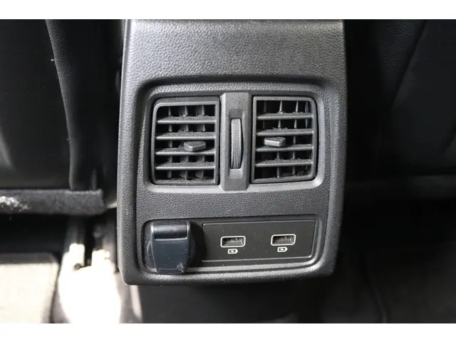 Renault Captur 1.3 mild hybrid 160 Techno 2023 Benzine 9