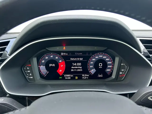 Audi Q3 35 TFSI Pro Line business 2020 Benzine 11