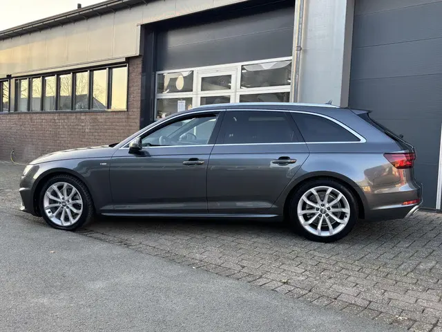 Audi A4 Avant 35 TFSI Sport S line edition 2019 Benzine 8