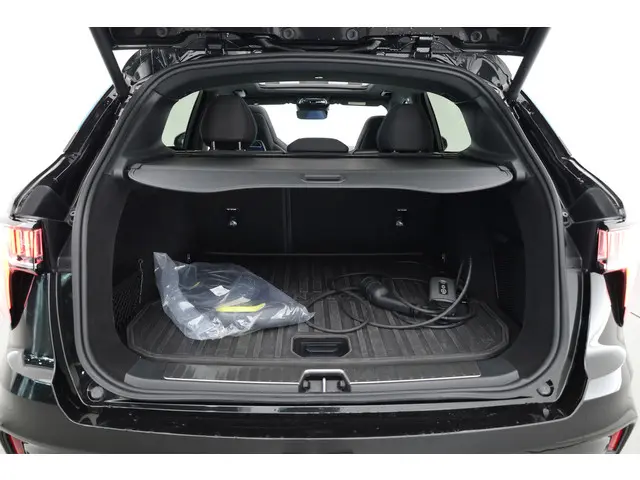 Lynk & Co 01 1.5 2023 Hybride Benzine 23