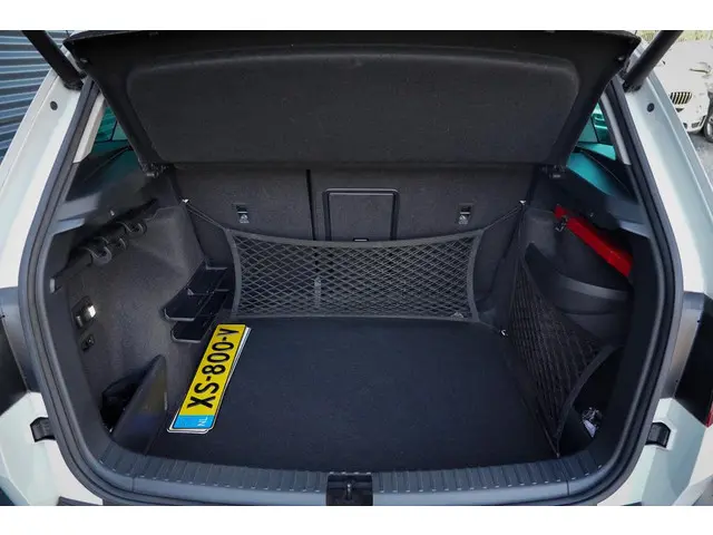 Škoda Karoq 1.5 TSI ACT Style Business 2019 Benzine 9