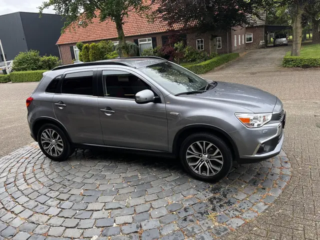 Mitsubishi ASX 1.6 Cleartec Connect Pro 2017 Benzine 36