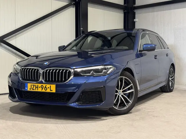 BMW 5 Serie Touring 530e M-Sport 2021 Hybride Benzine 34