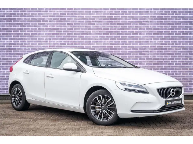 Volvo V40 T2 Polar+ Automaat 2019 Benzine 10