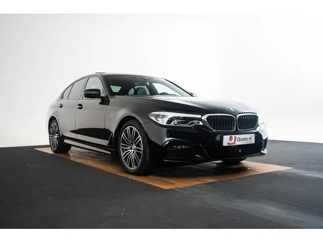 BMW 5 Serie 530d High Executive 2020 Diesel 13
