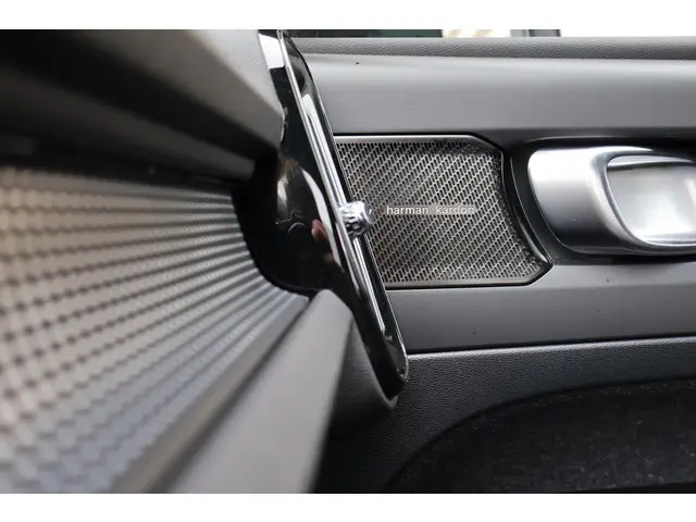 Volvo XC40 T5 Recharge R-Design 2021 Hybride Benzine 20