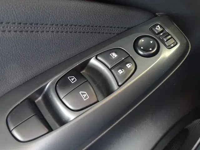 Nissan Juke 1.0 DIG-T N-Connecta 2025 Benzine 23