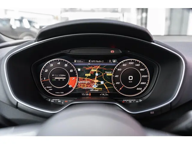Audi TT 2.0 TFSI 2015 Benzine 32