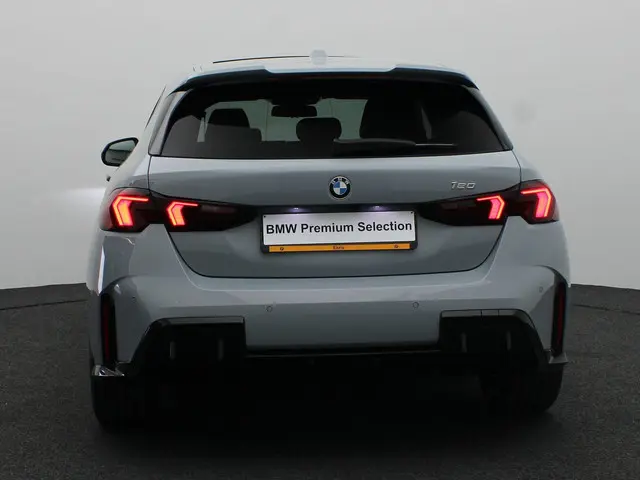 BMW 1 Serie 120 2025 Benzine 5