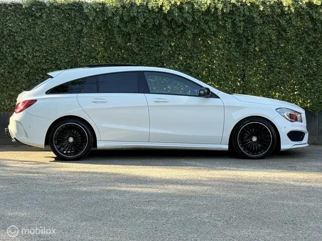 Mercedes-Benz CLA Shooting Brake 180 2015 Benzine 18