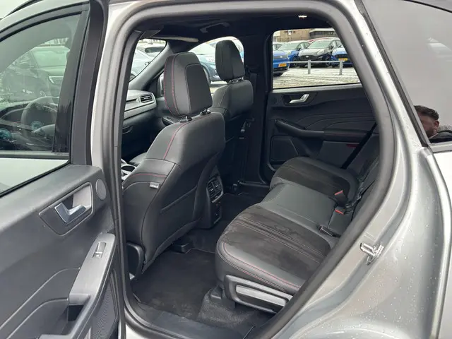 Ford Kuga 2.5 PHEV ST-Line X 2025 Hybride Benzine 25