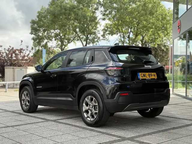 Jeep Avenger Longitude 54 kWh Aut. 2024 Elektrisch 4