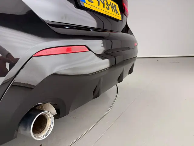 BMW 1 Serie 5-deurs 118i 2024 Benzine 16