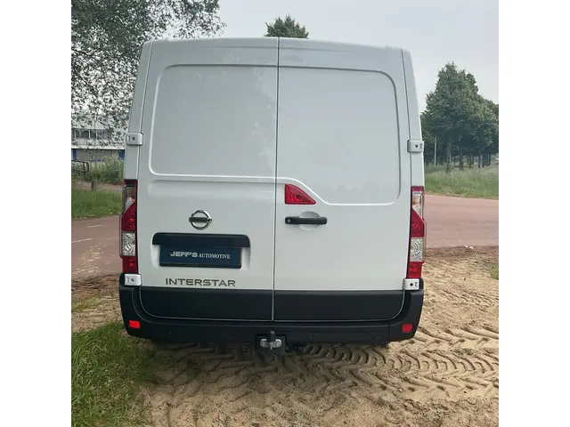 Nissan Interstar 2.3 dCi L1H1 Acenta 2023 Diesel 8