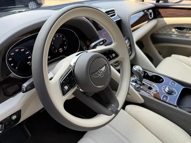 Bentley Bentayga 4.0 V8 2021 Benzine 8