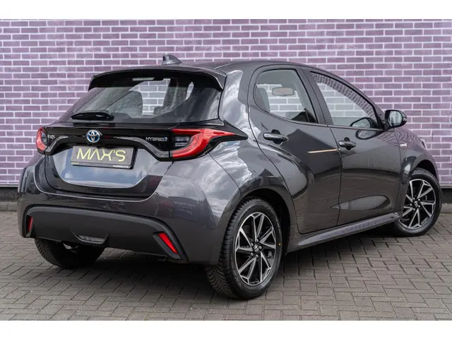 Toyota Yaris 1.5 Hybrid Dynamic 2021 Hybride Benzine 14