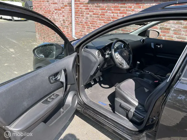 Nissan QASHQAI +2 2.0 360 4WD 2013 Benzine 9