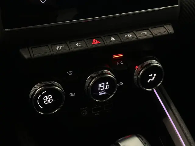 Renault Clio 1.3 TCe 130 EDC R.S. Line 2021 Benzine 13