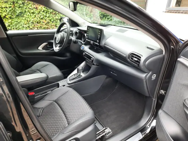 Mazda 2 Hybrid 1.5 Select 2022 Hybride Benzine 18