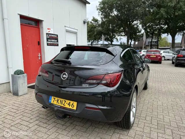 Opel Astra GTC 1.4 Turbo Design Edition 2013 Benzine 16
