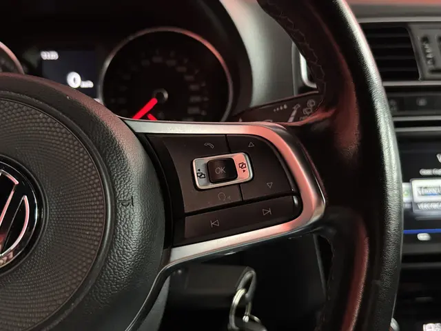 Volkswagen Polo 1.4 TSI BlueGT 2017 Benzine 31