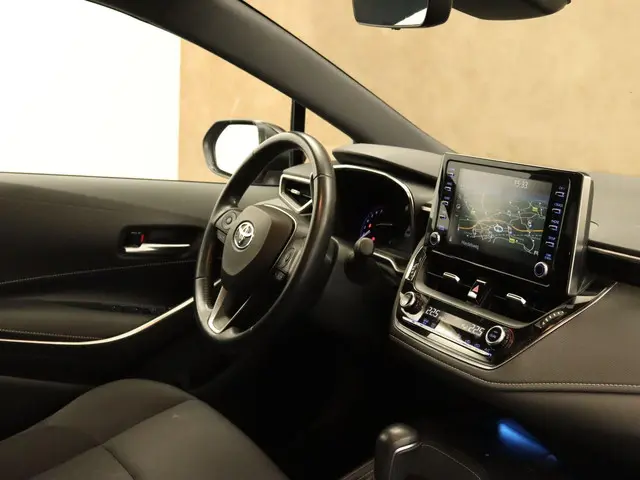 Toyota Corolla 1.8 Hybrid Style 2019 Hybride Benzine 19