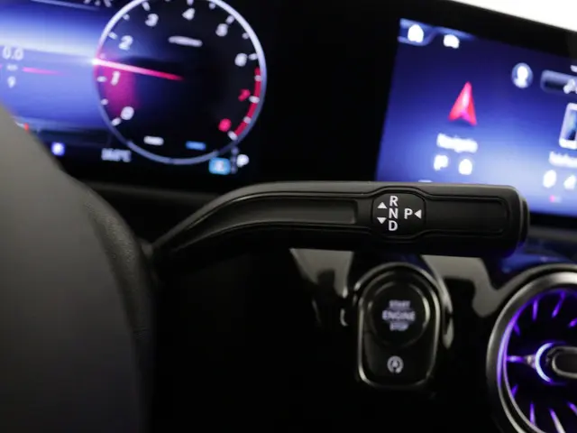 Mercedes-Benz A-Klasse 200 AMG Line 2024 Benzine 19