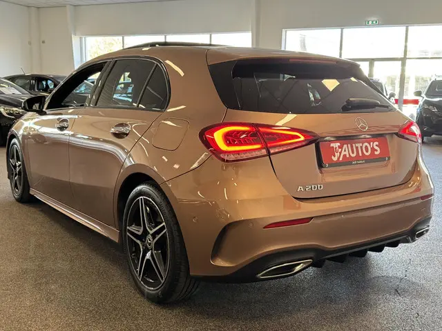 Mercedes-Benz A-Klasse 200 AMG-LINE 2021 Benzine 3