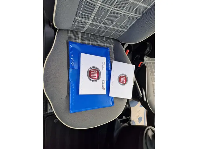 Fiat 500 1.2 Lounge 2018 Benzine 19