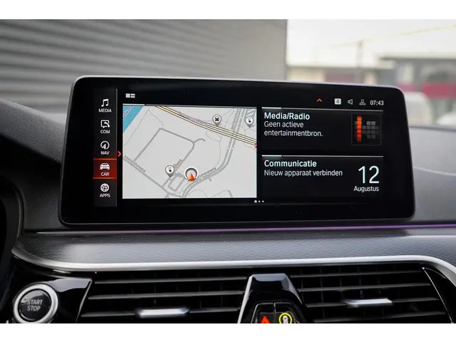 BMW 5 Serie 530e High Executive 2022 Hybride Benzine 42
