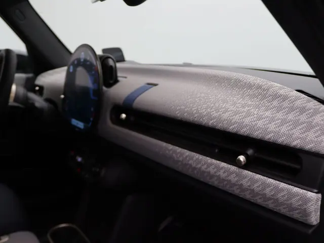 MINI 5-Deurs Cooper S 2025 Benzine 29