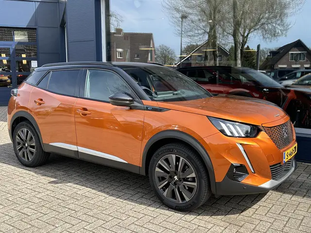 Peugeot e-2008 EV GT Pack 136 PK 2022 Elektrisch 6