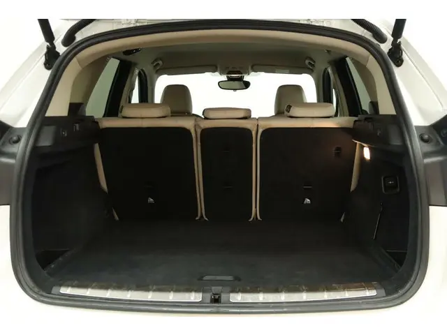 BMW X1 sDrive20i Centennial High Executive 2017 Benzine 35