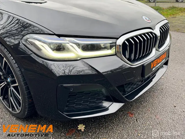 BMW 5 Serie Touring 530d M Sport Edition 2023 Diesel 8