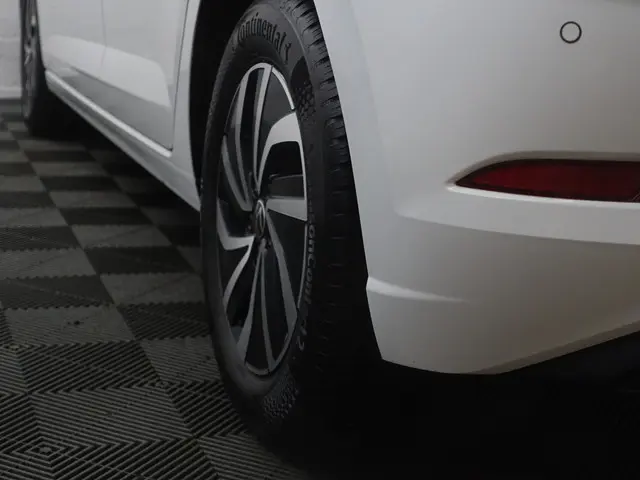 Volkswagen Polo 1.0 TSI Life- 2023 Benzine 26