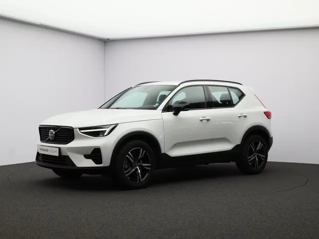 Volvo XC40 2.0 B4 Plus Dark 2024 Benzine 23