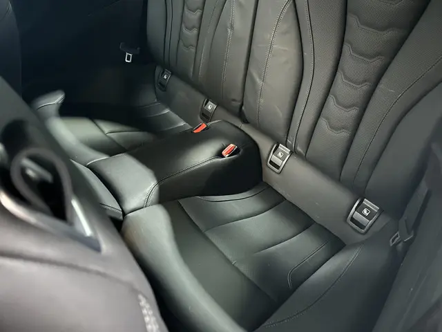 BMW 8 Serie 840d Coupe X-Drive M Sport 2021 Diesel 36