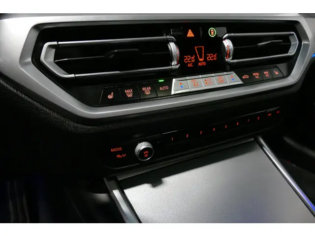 BMW 3 Serie 330e M Sport 2020 Hybride Benzine 9