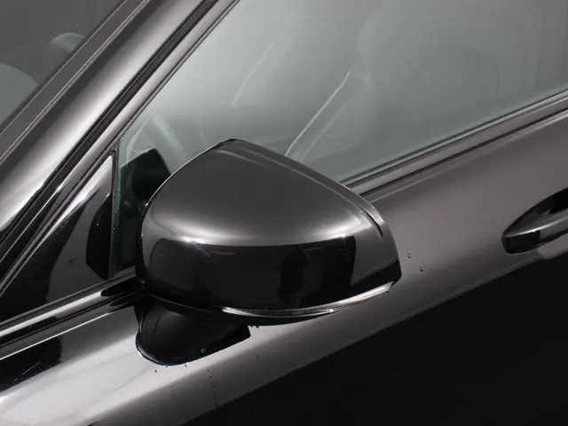 Volvo V60 2.0 B4 R-Design 2022 Benzine 30