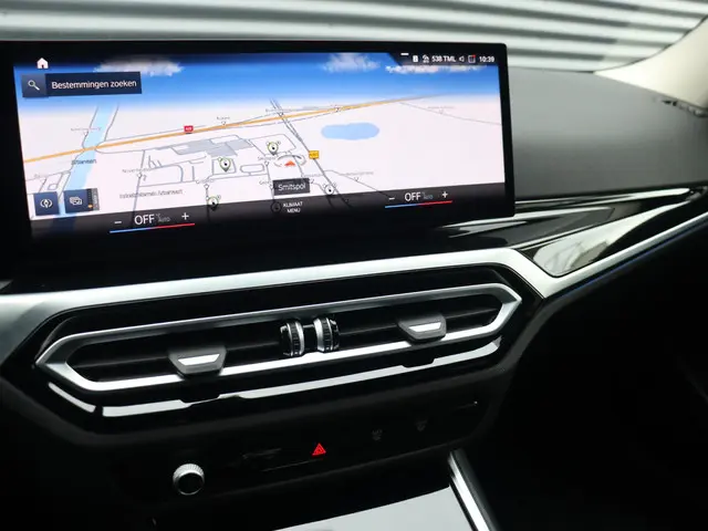 BMW 3 Serie Sedan 330e 2023 Hybride Benzine 15