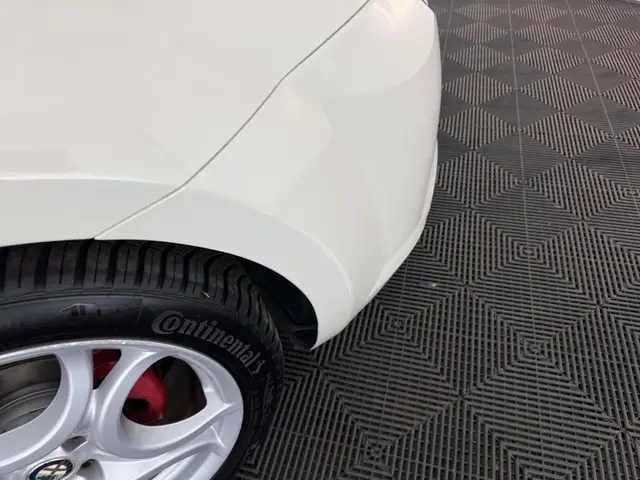 Alfa Romeo MiTo 0.9 TwinAir Distinctive 2013 Benzine 32