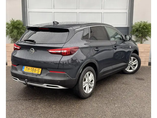Opel Grandland X 1.6 CDTi Business Executive 2018 Diesel 4