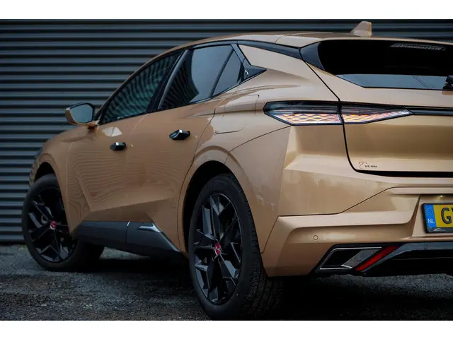 DS DS 4 E-Tense Rivoli 2022 Hybride Benzine 22